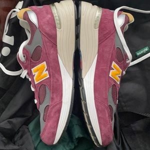 New Balance 992